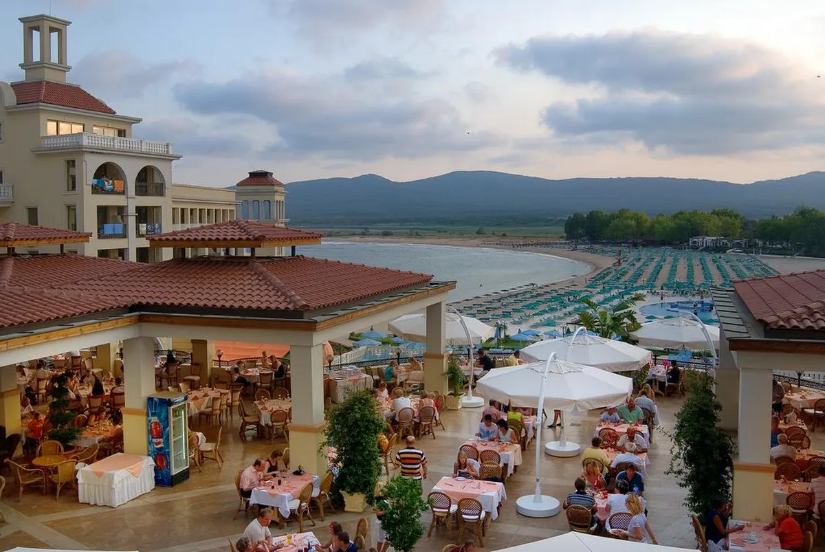 Marina Royal Palace