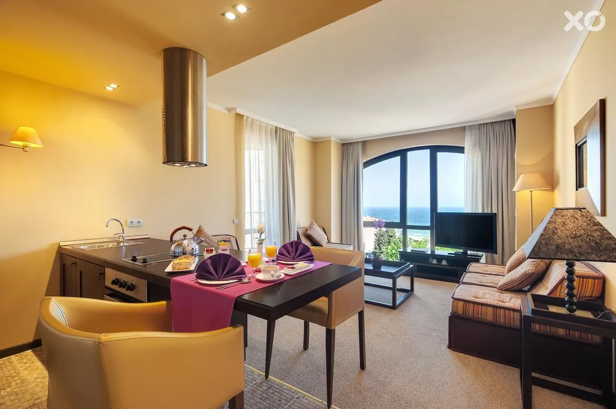 Barcelo Royal Beach