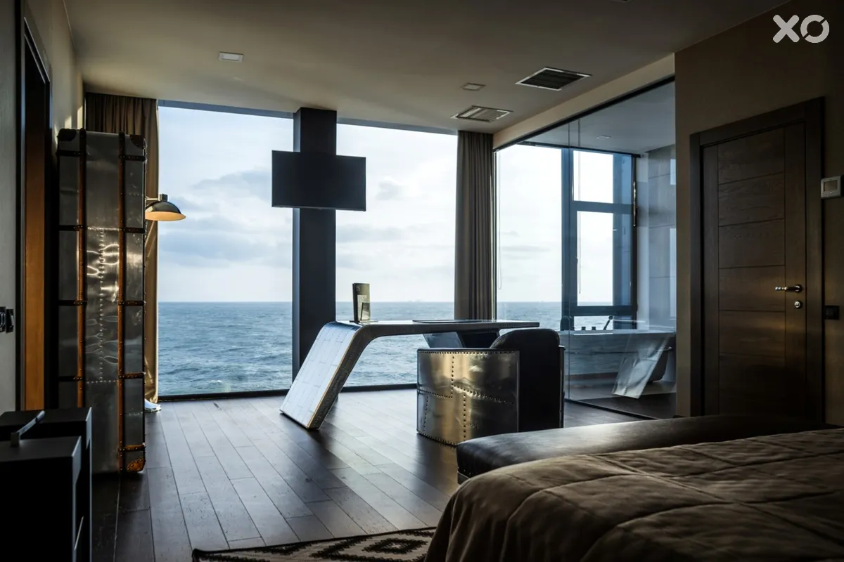 M1 Club Hotel