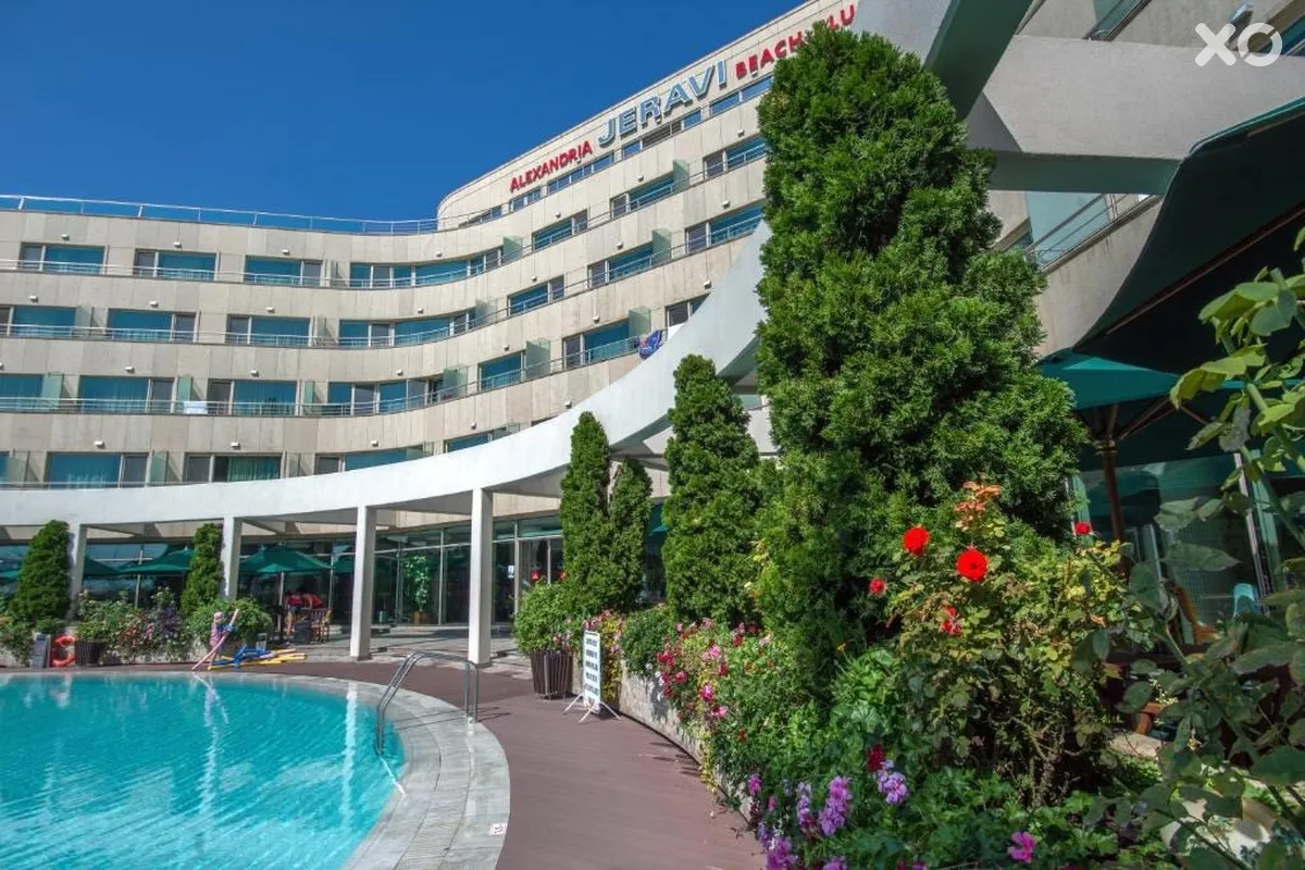 Jeravi Hotel