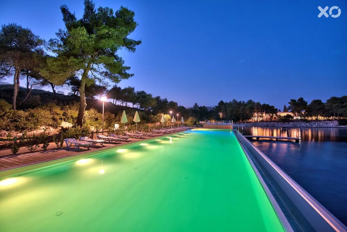 Crvena Luka Hotel & Resort (Crvena Luka Apartments & Villas)