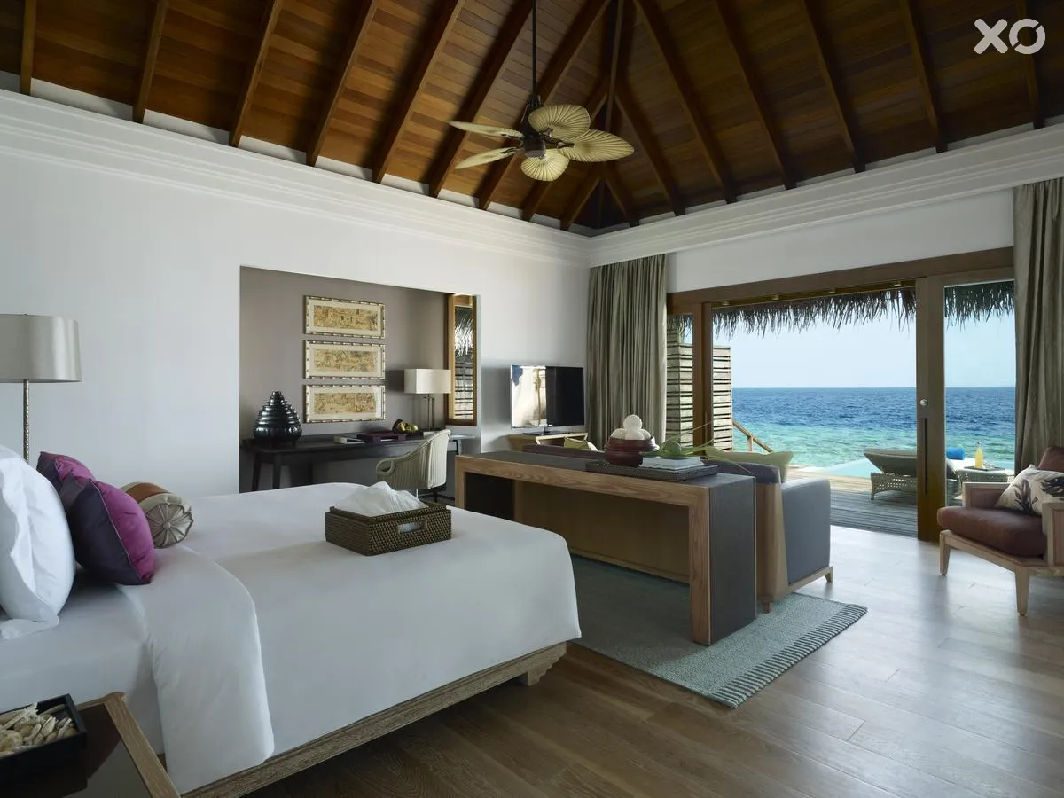 Dusit Thani Maldives Hotel