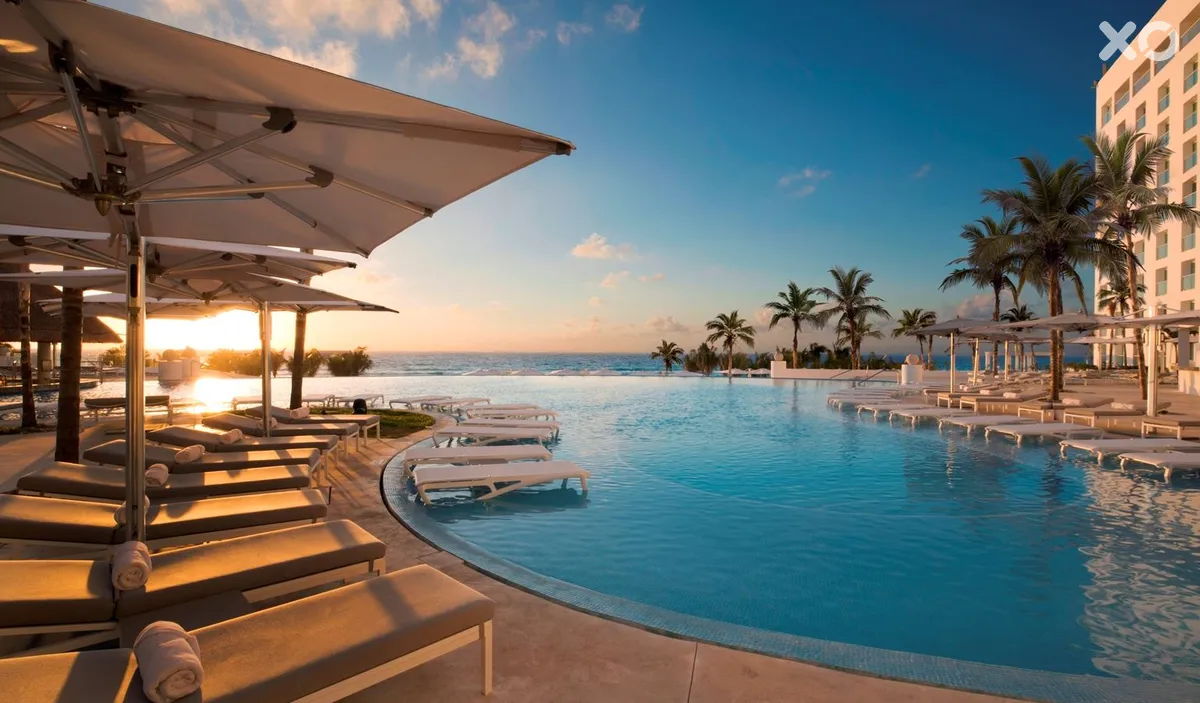 Le Blanc Spa Resort