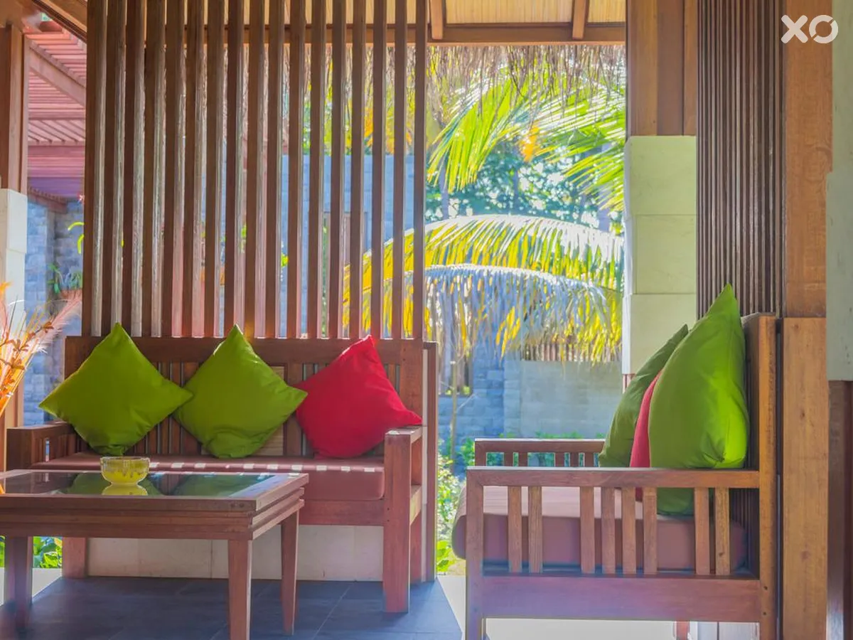 Furaveri Island Resort & Spa