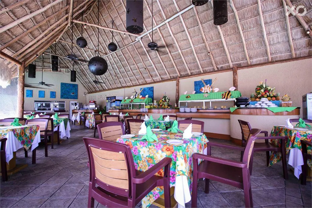 Aquamarina Beach Hotel Cancun