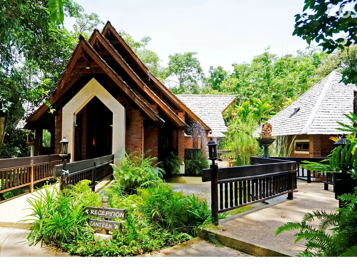 Sunset Park Resort & Spa