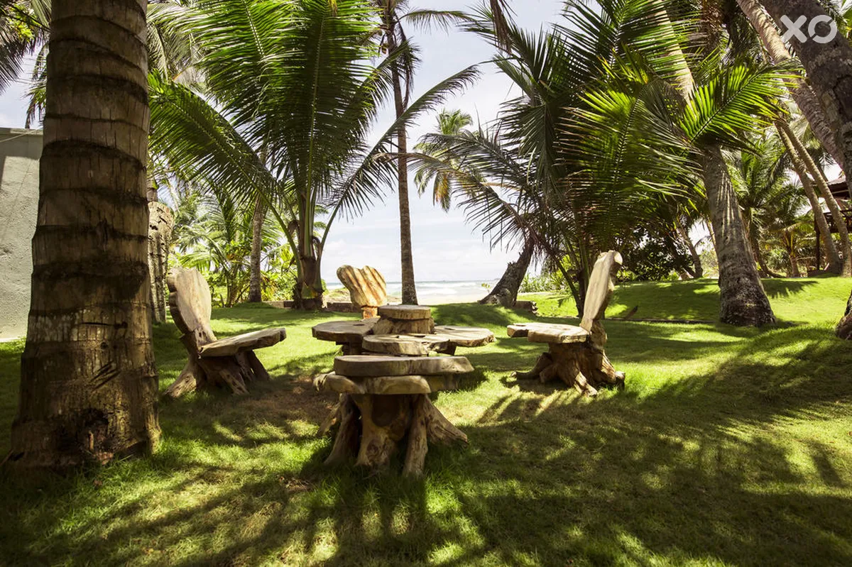 Rockside Beach Resort