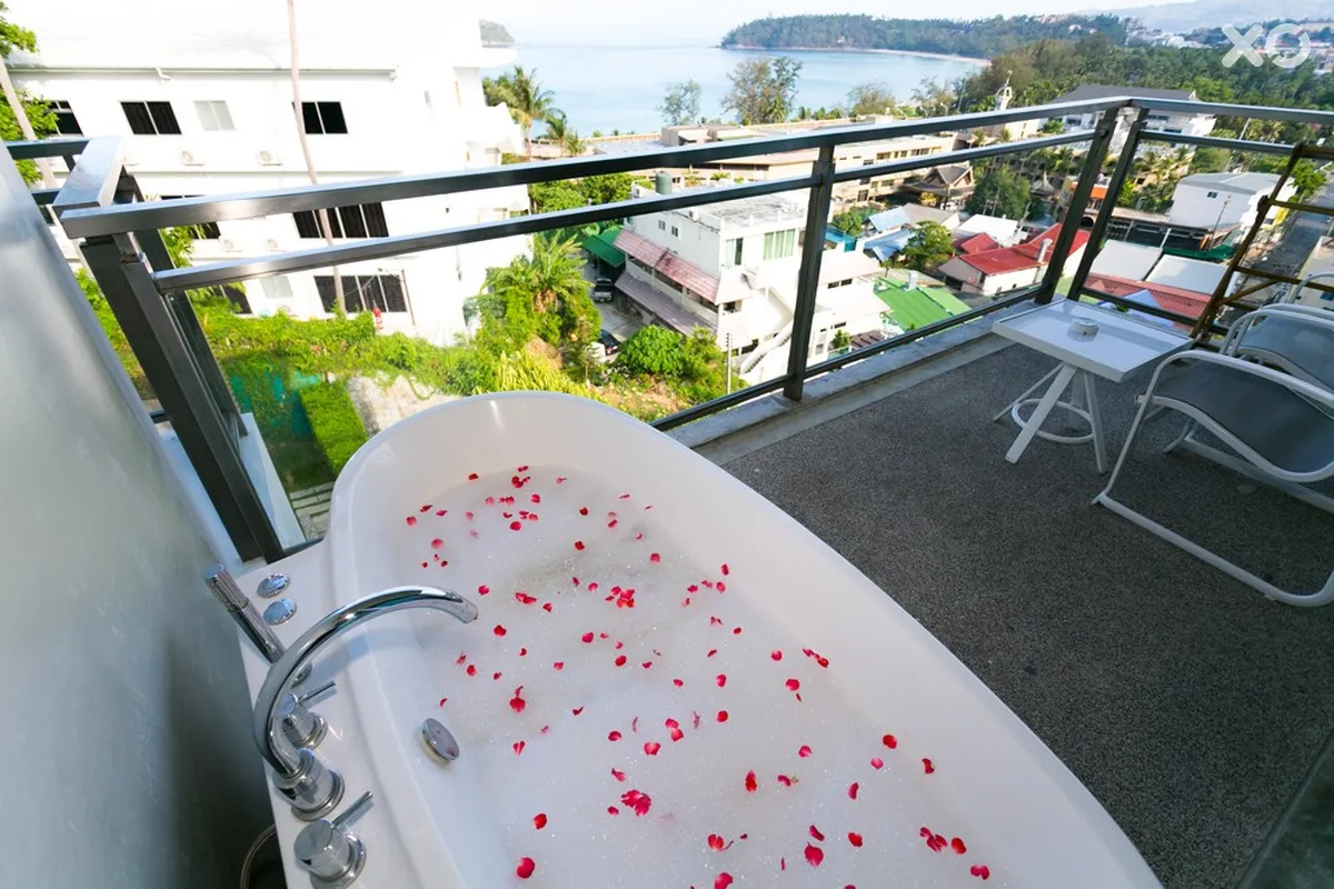Sugar Palm Grand Hillside