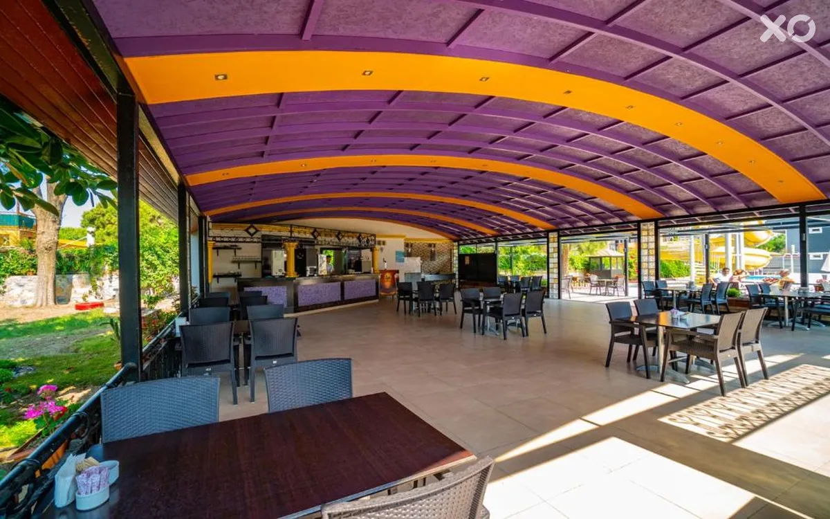 Clover Magic Garden Beach Hotel