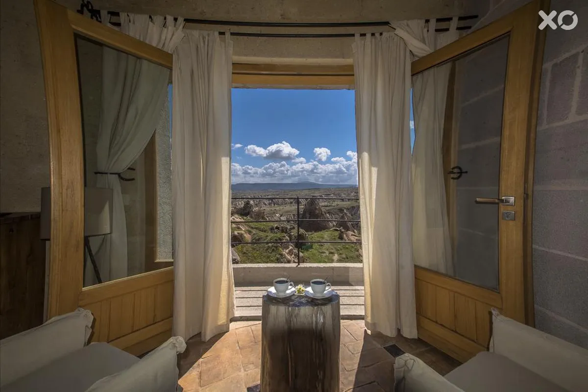 Millstone Cave Suites Hotel