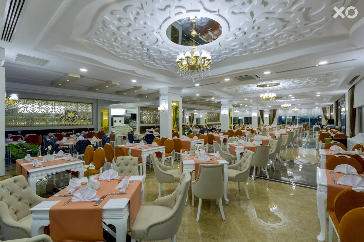 Side Royal Paradise