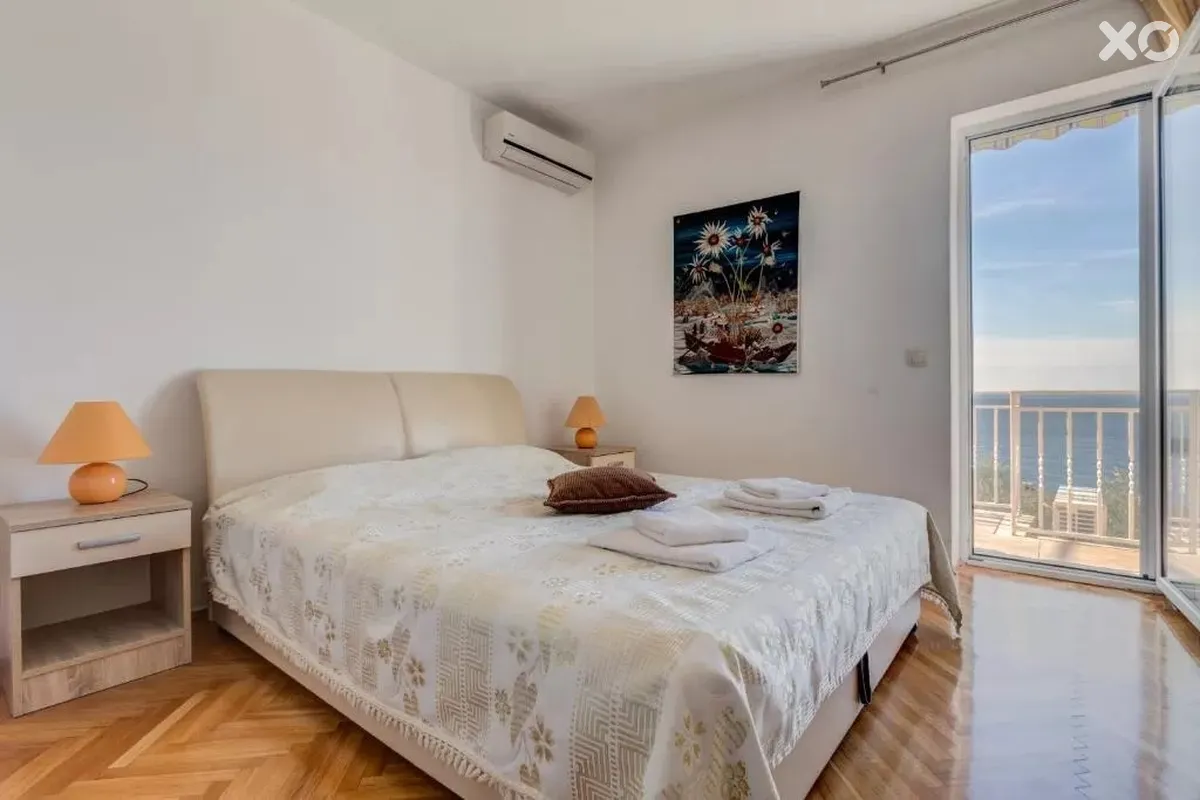 Sun Rose Apartments