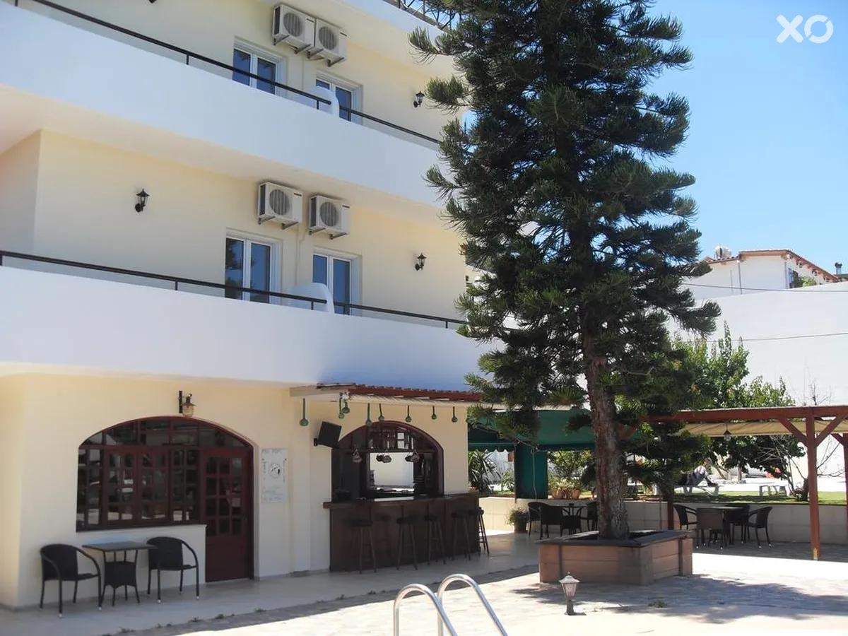 Iraklis Hotel Apartments