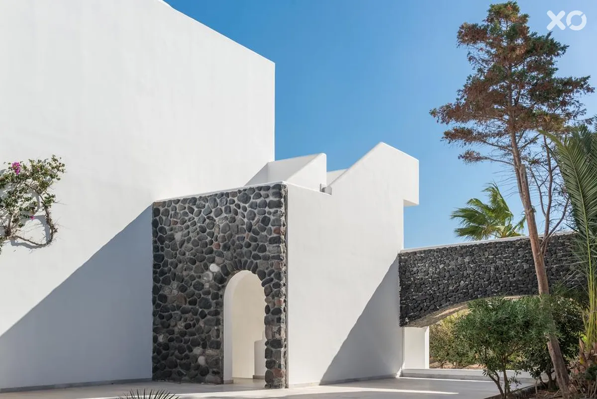 Mediterranean White Resort