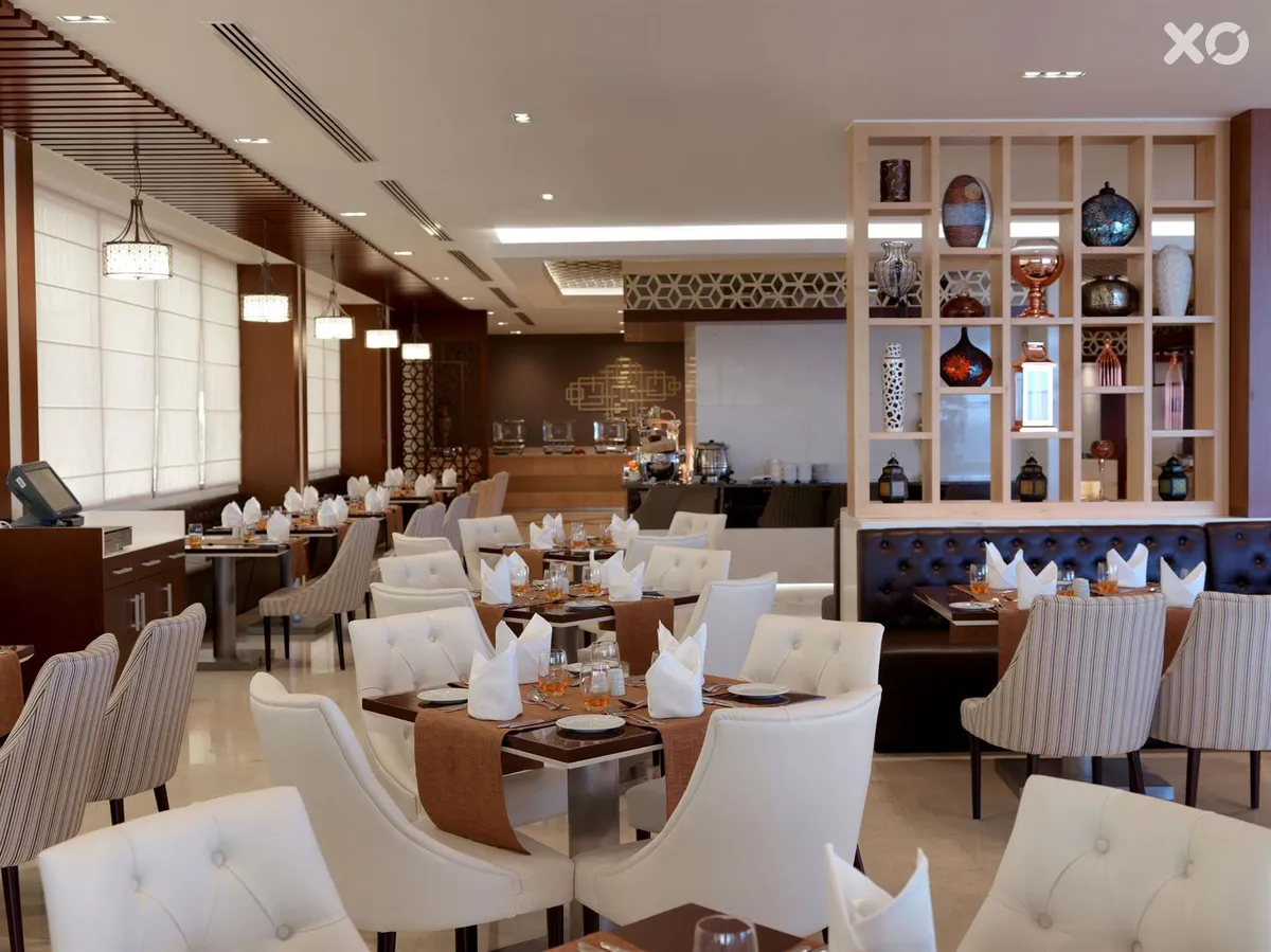 Two Seasons Hotel & Apartments Dubai