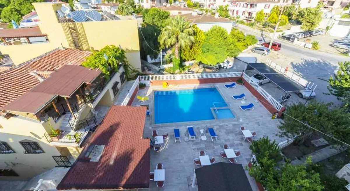 Grand Nett Hotel