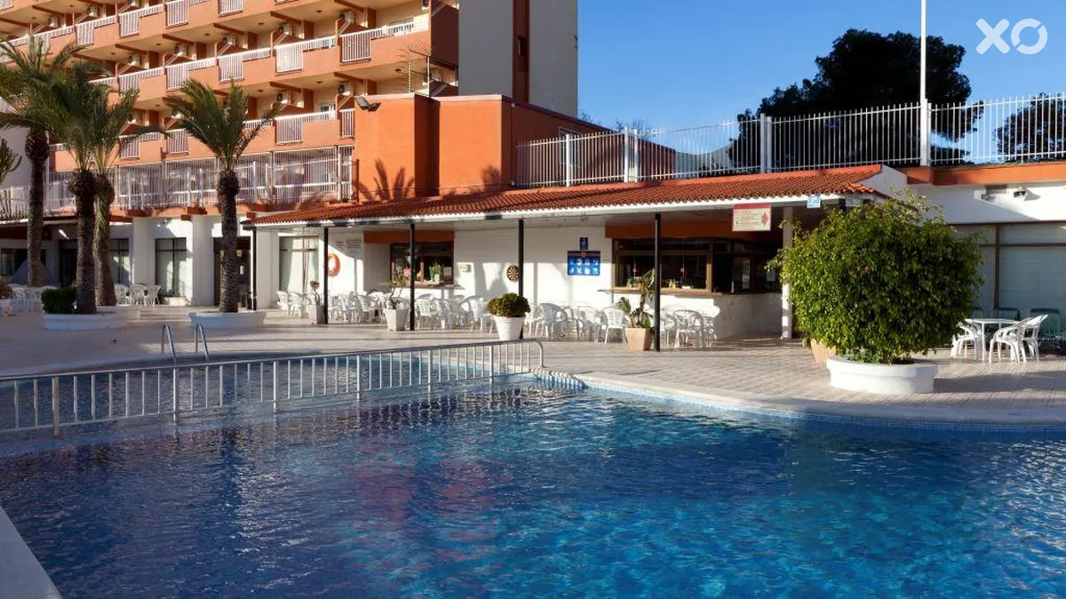 Cabana Hotel