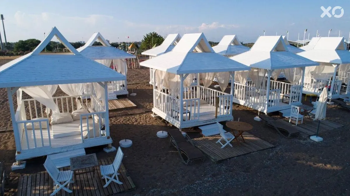 Dionisus Lara Hotel