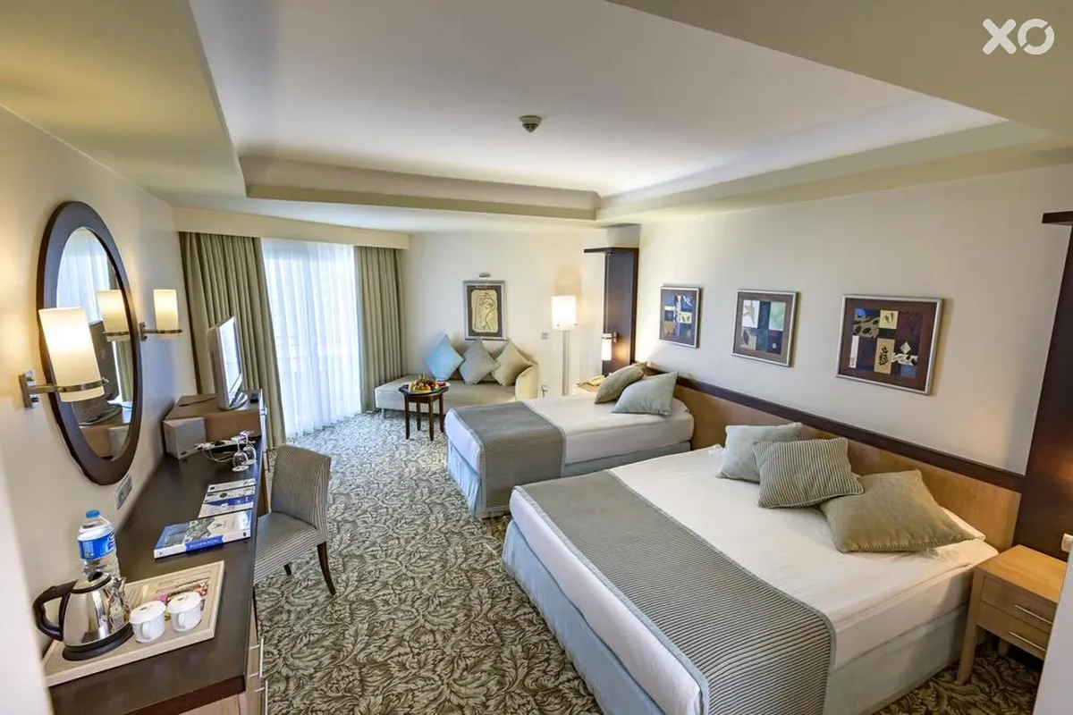 Royal Wings Hotel