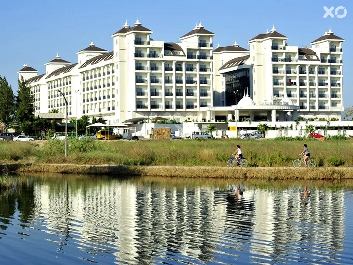 Lake & River Side Hotel & Spa