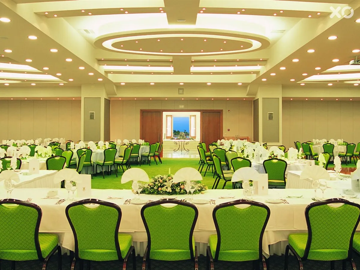 Minoa Palace Resort & Spa Hotel