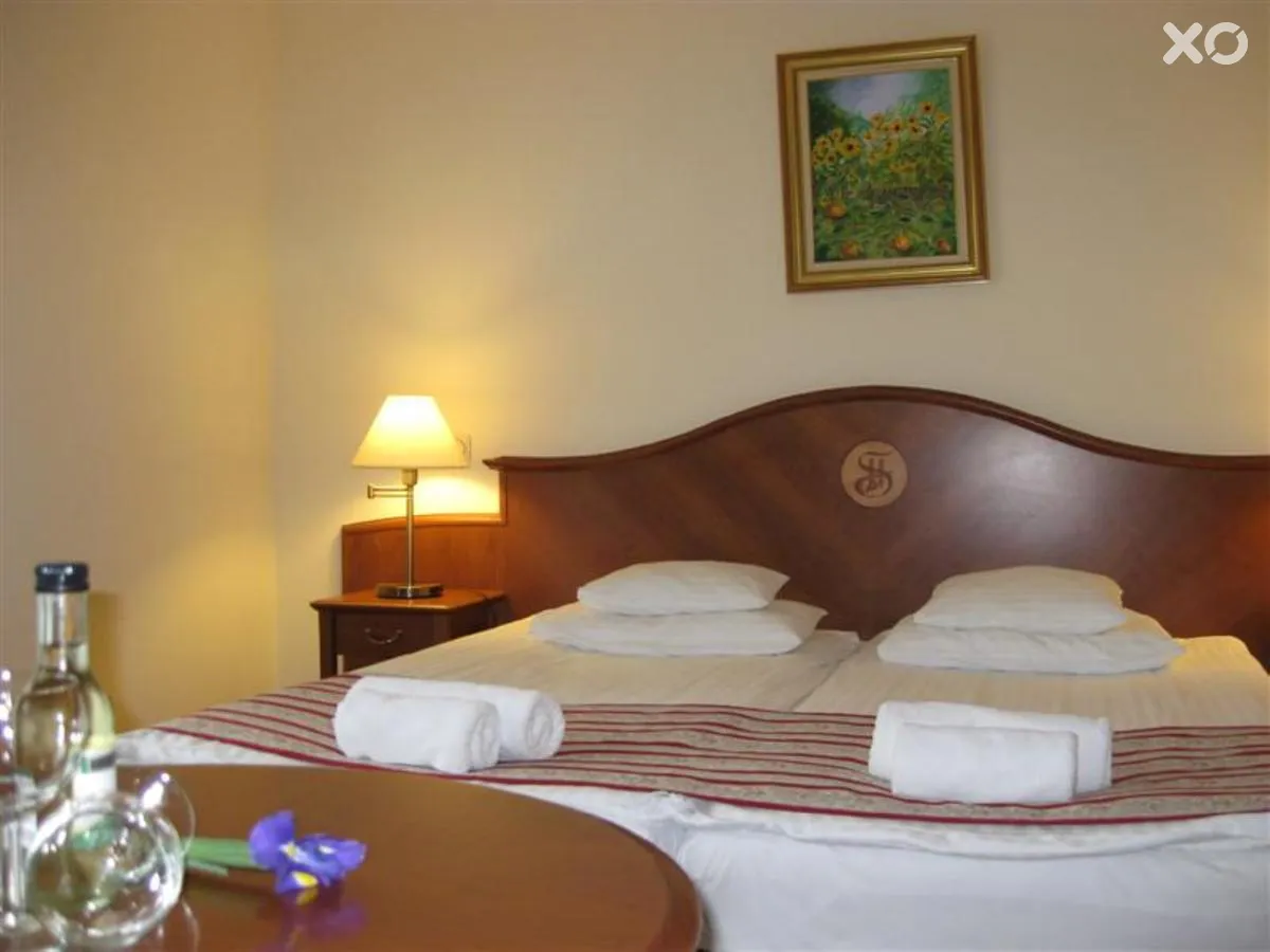 Sante Hotel