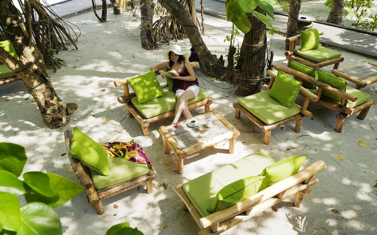 Royal Island Resort & Spa