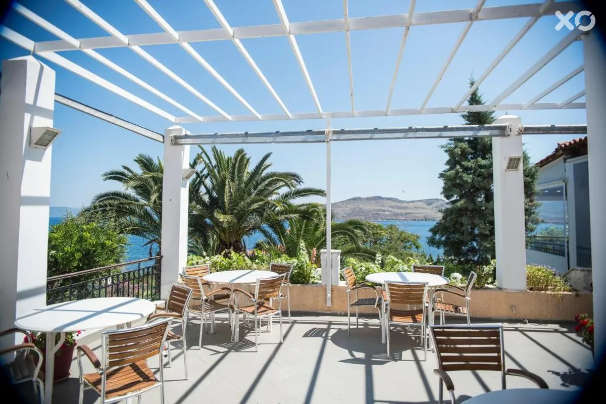 Clara Hotel