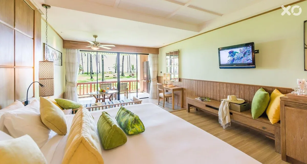 Katathani Phuket Beach Resort
