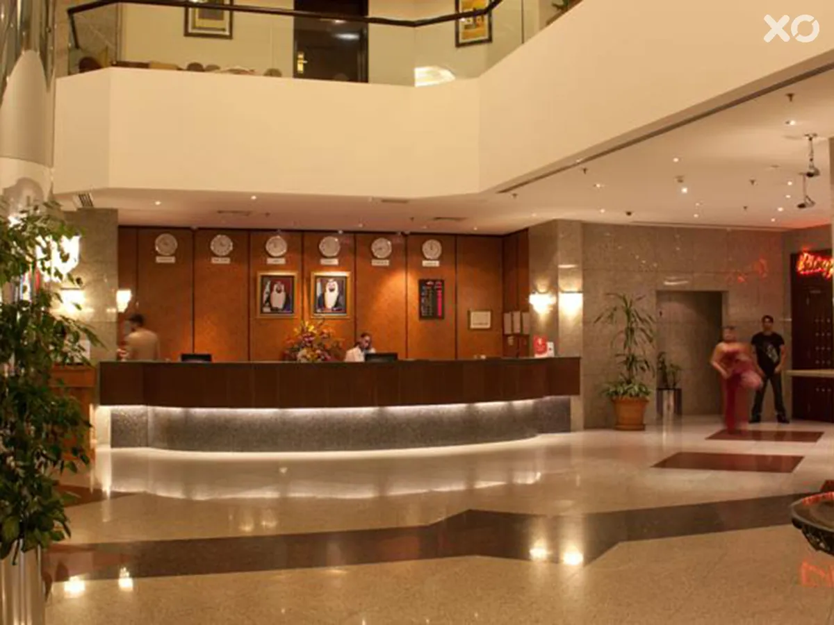 Aravi Hotel