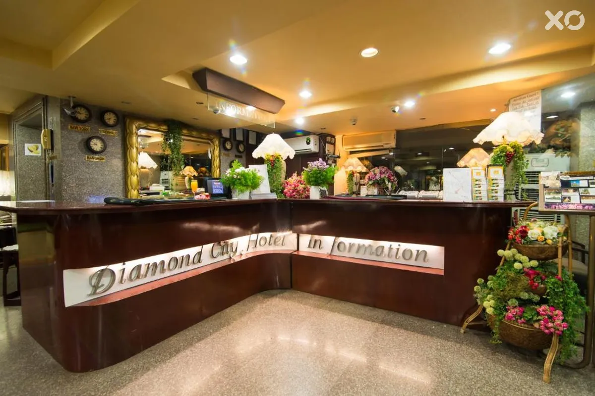 Diamond City Hotel