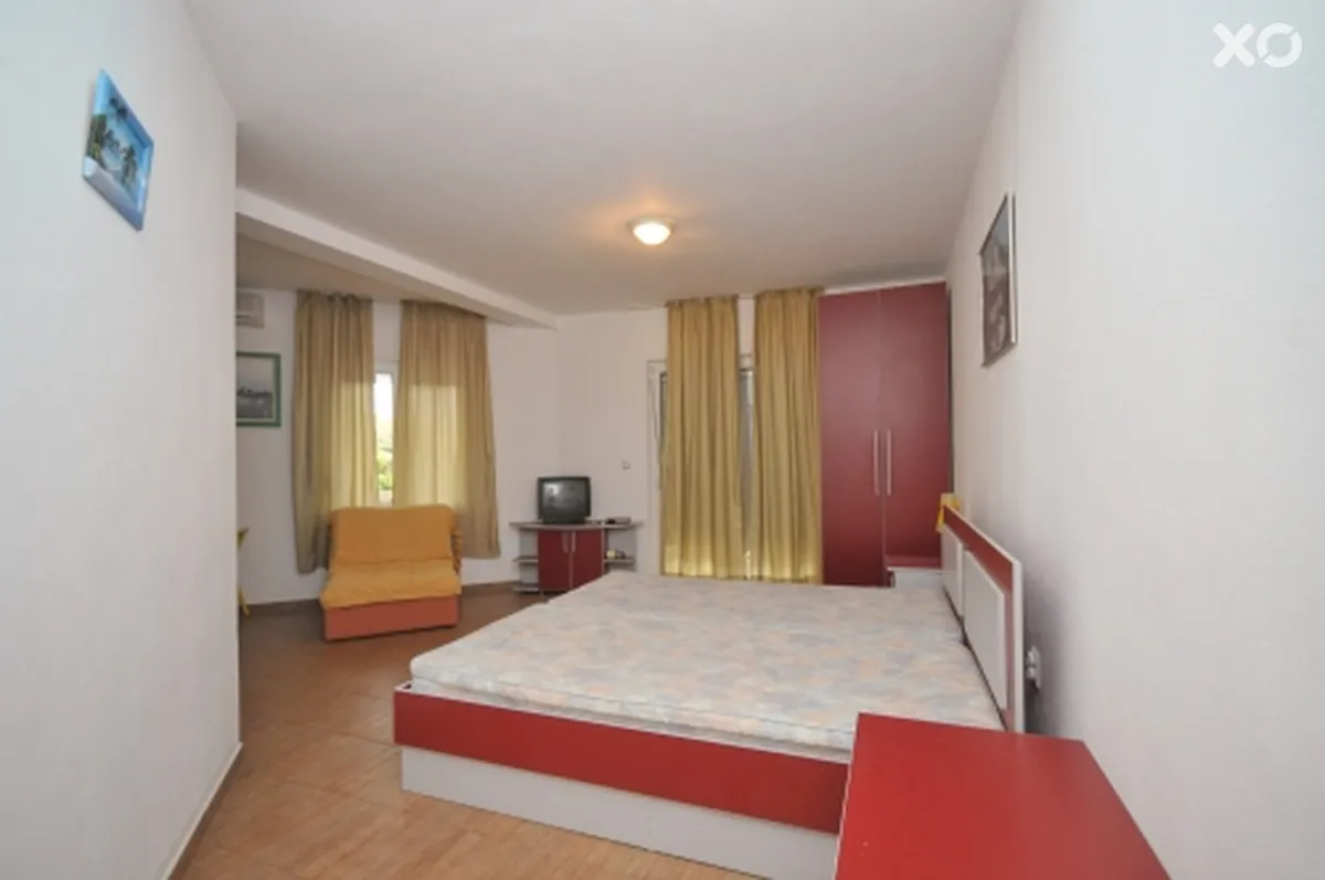 Medin Orange Apartments