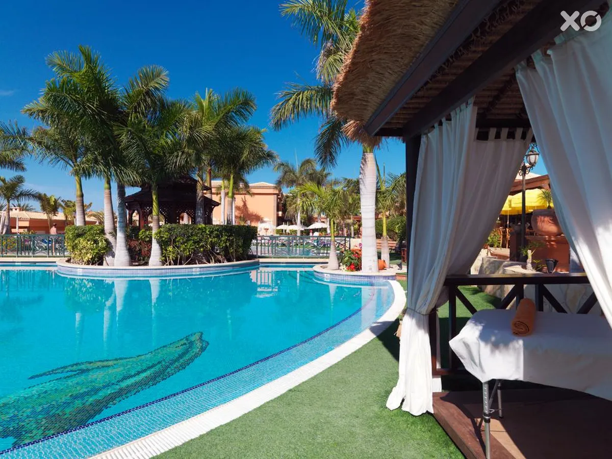 Green Garden Resort & Suites