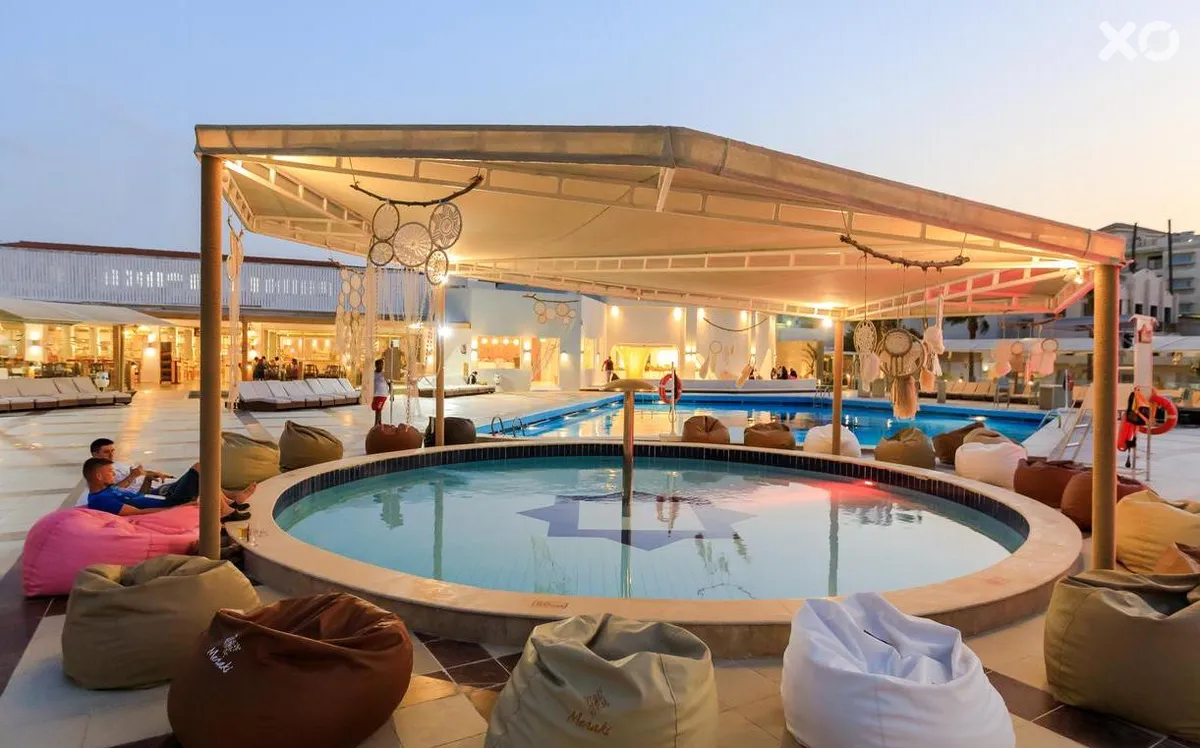 Meraki Resort