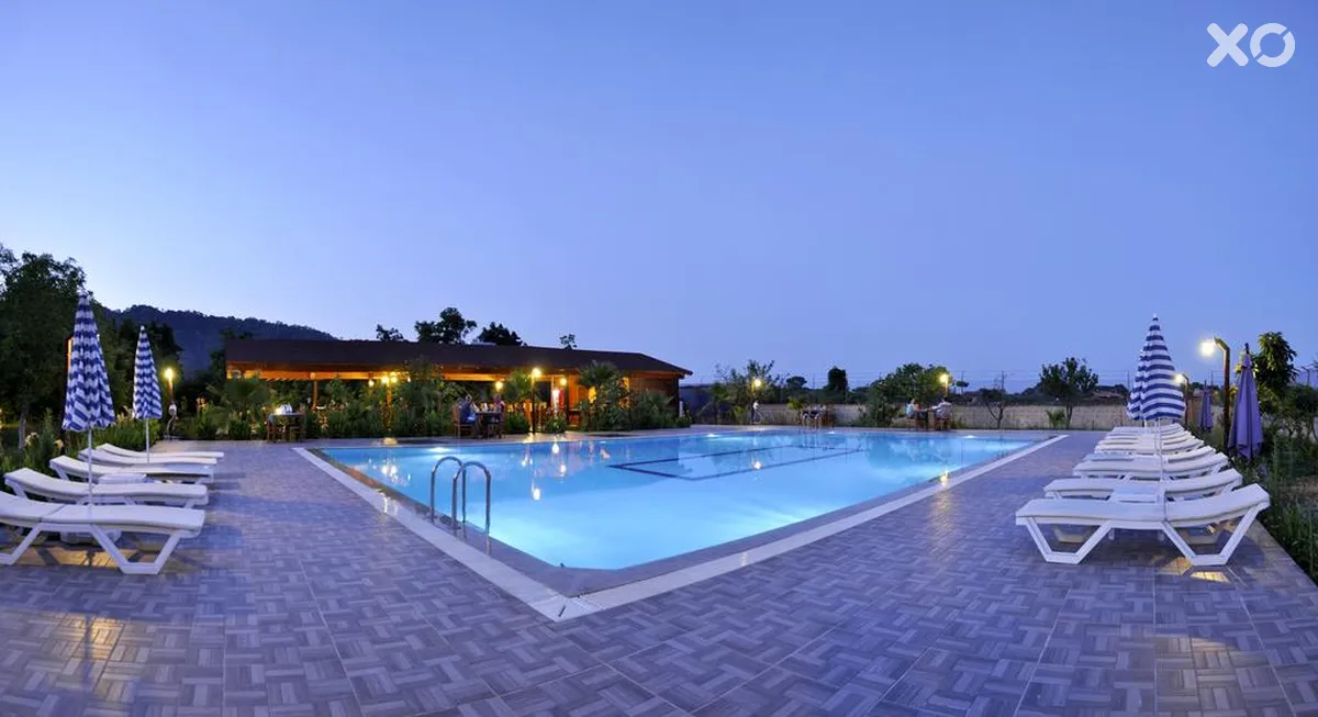 Apella Hotel