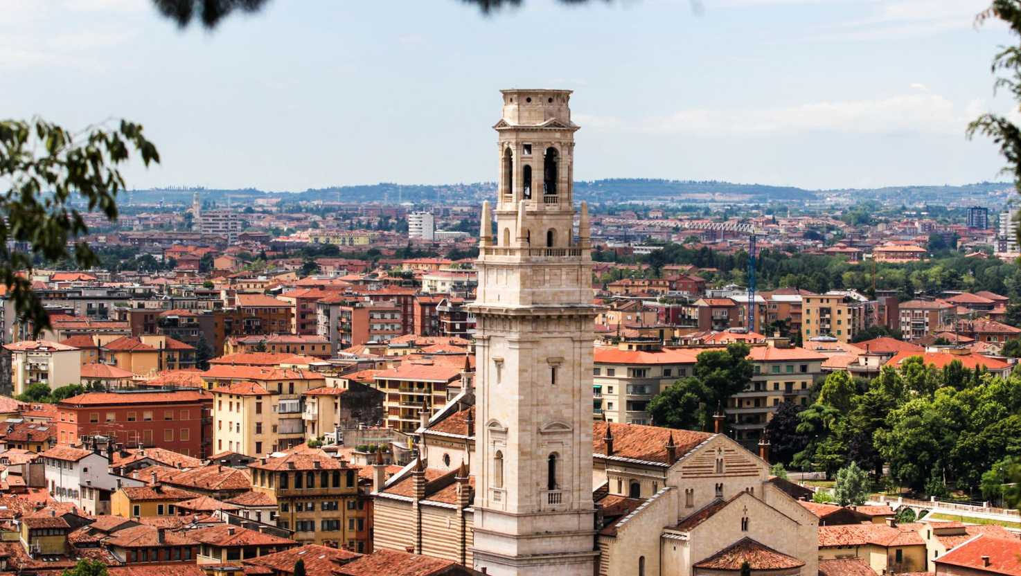 Північна Італія для тих, хто кохає! Верона, прогулянки вздовж каналів та вечері з вином