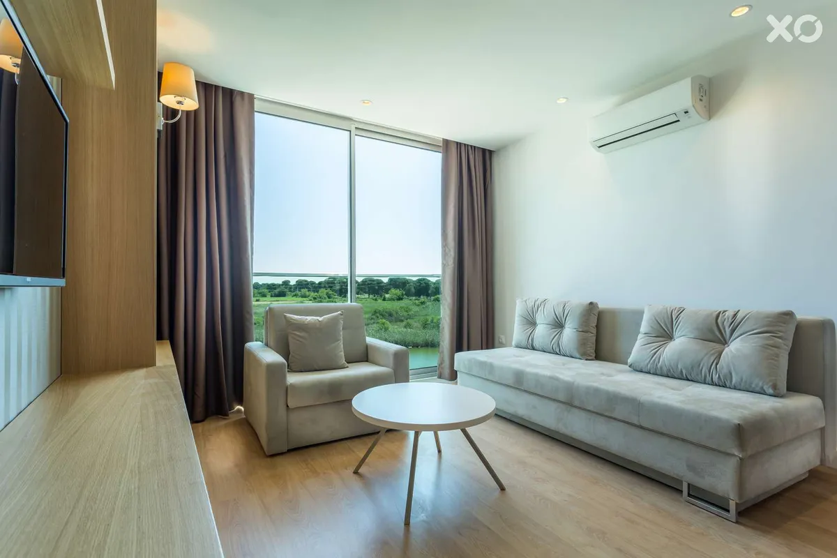 Aska Lara River Suite