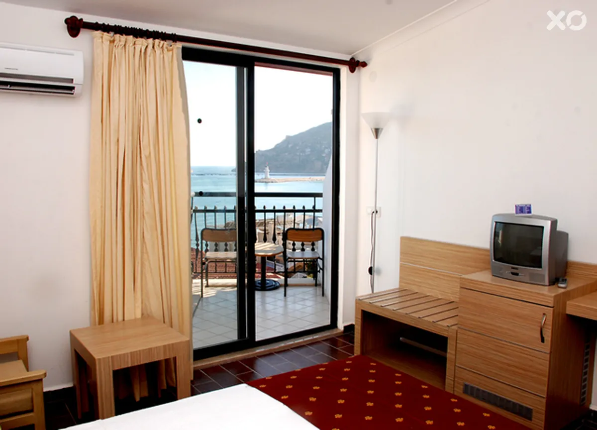 Boulevard Hotel