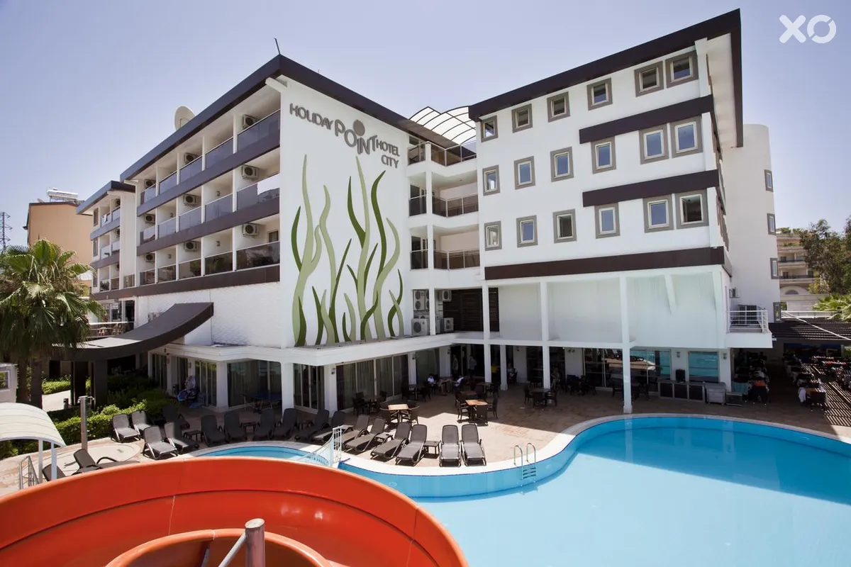 Adella Side Hotel