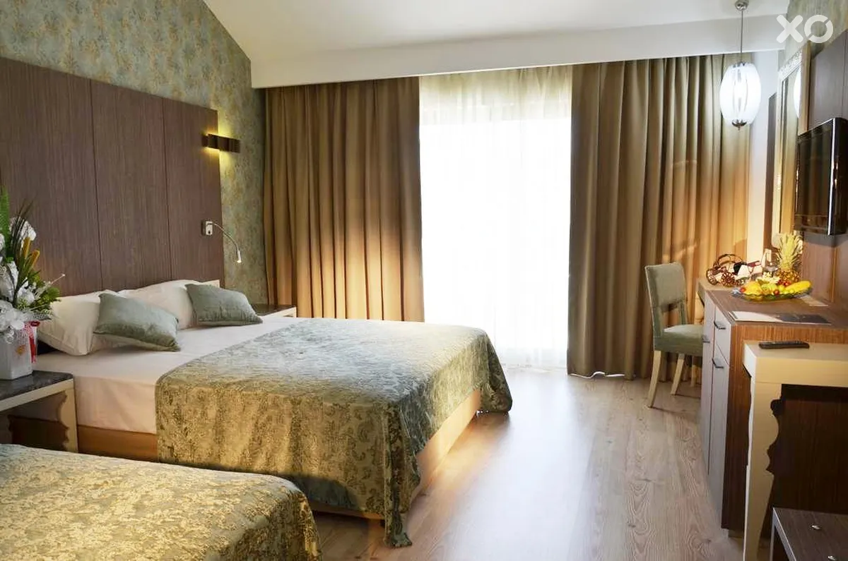 Port Side Resort Hotel
