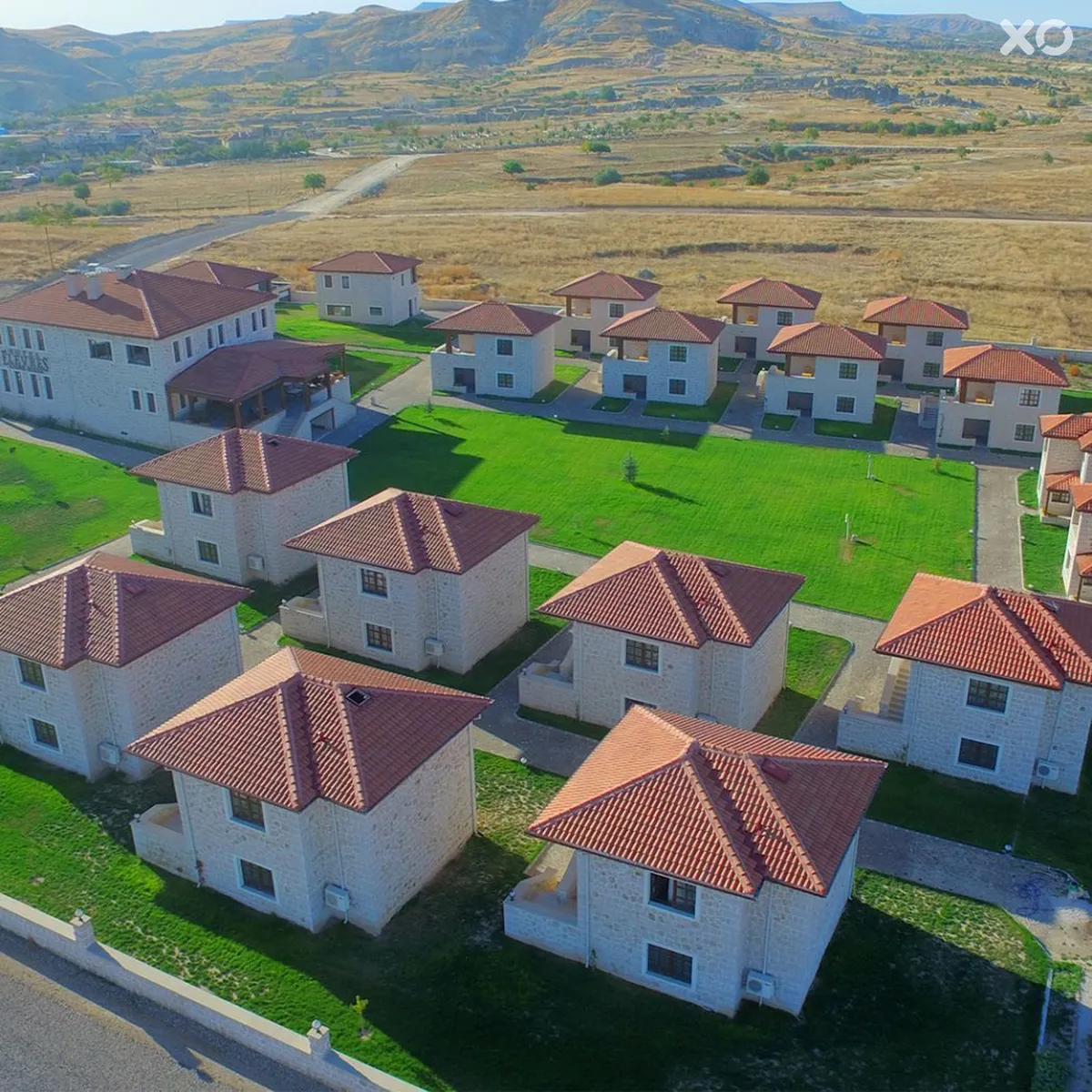 Elevres Stone House