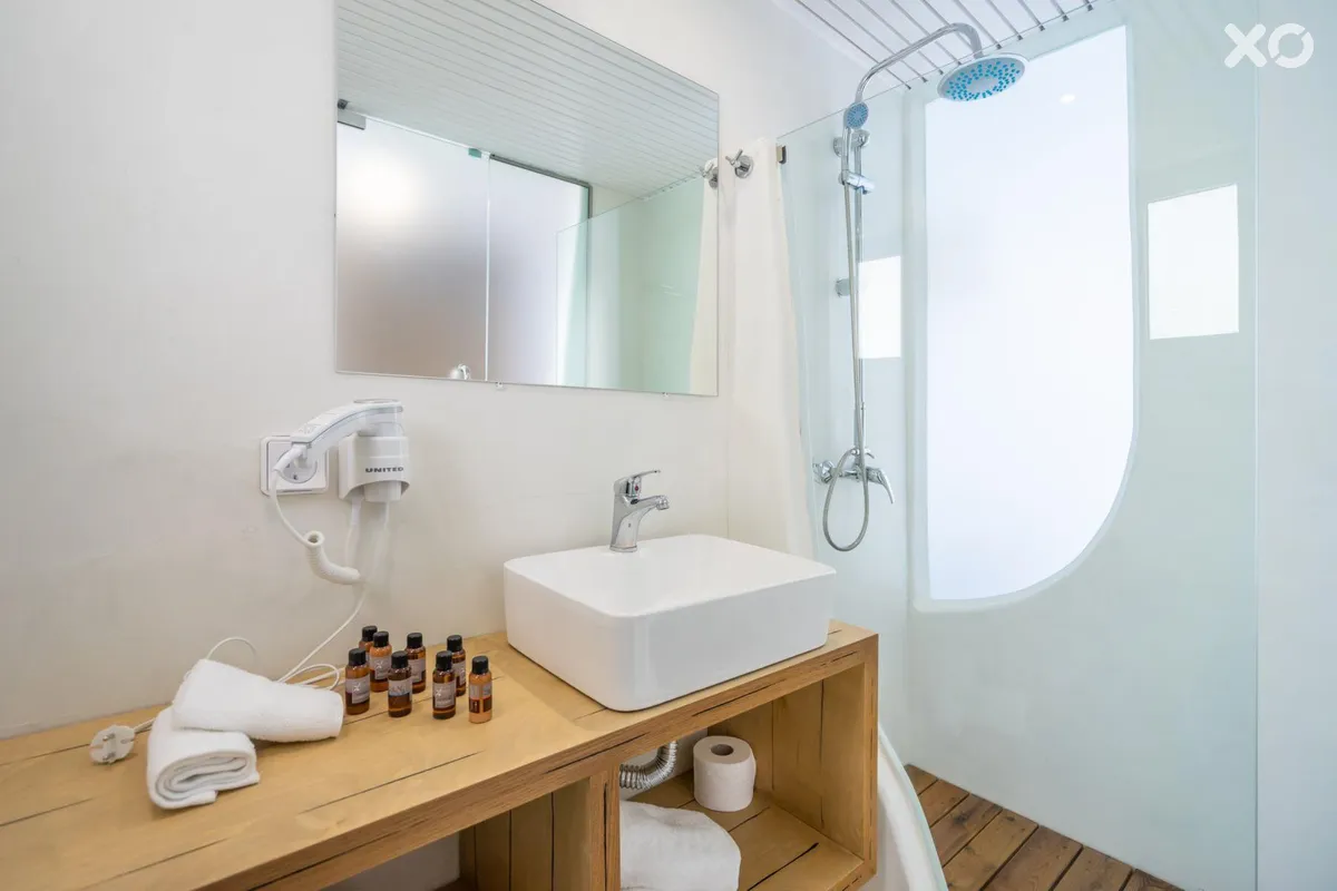 Alex Beach Hotel Bungalows