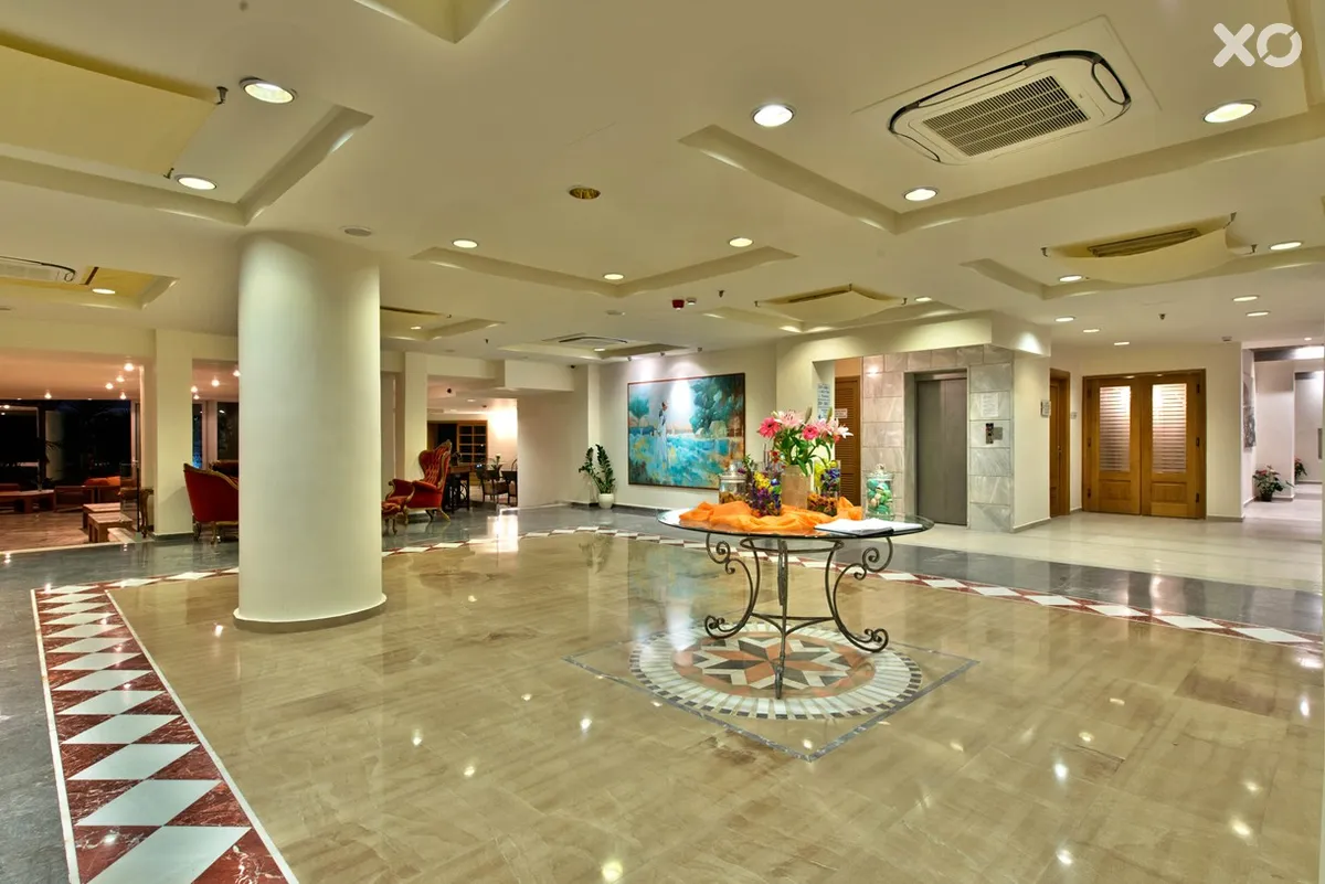 Minos Hotel