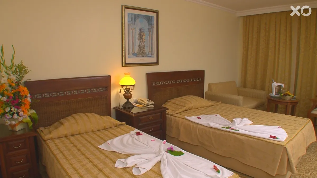 Antik Garden Hotel