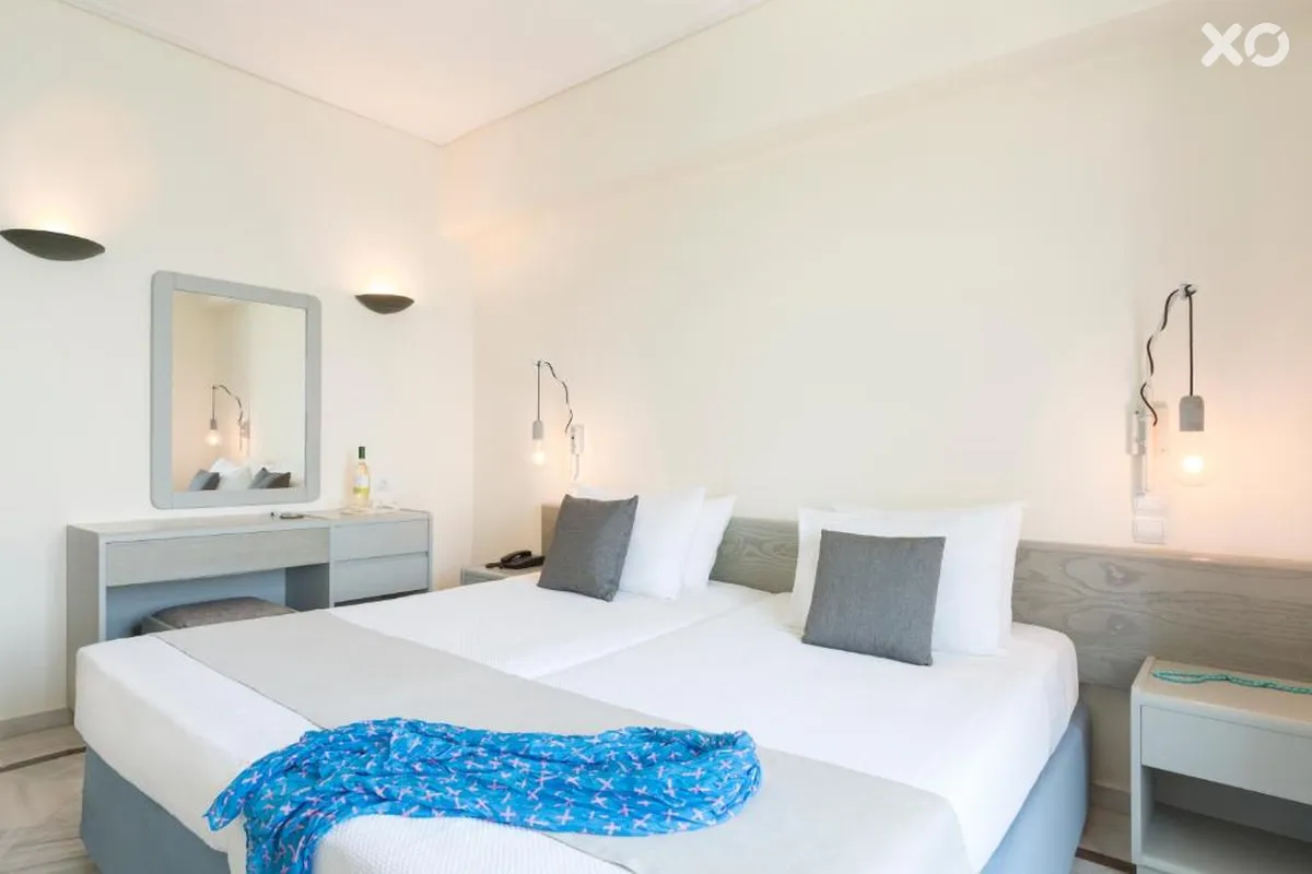 Samaina Port Hotel