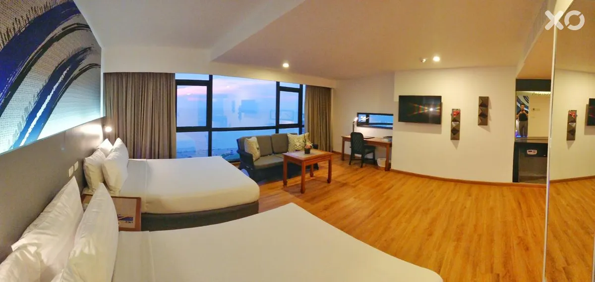 Ambassador Marina Tower Wing