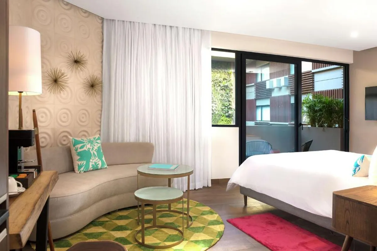 The Fives Downtown Hotel & Residences, Curio Collection by Hilton