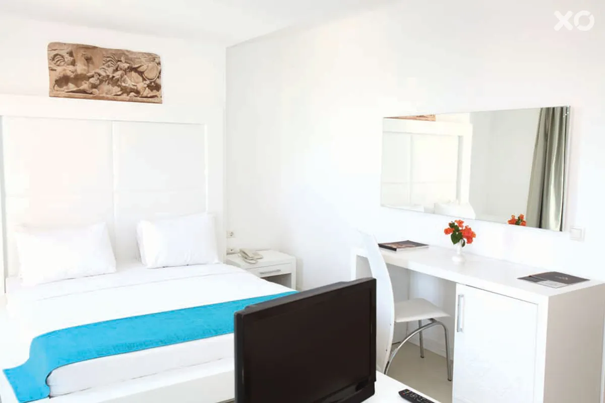 Costa Luvi Hotel