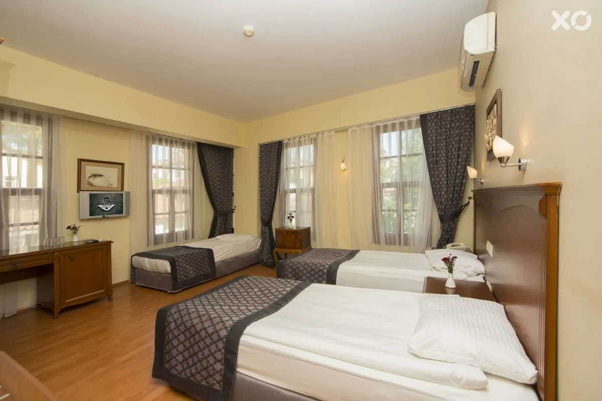 Argos Hotel