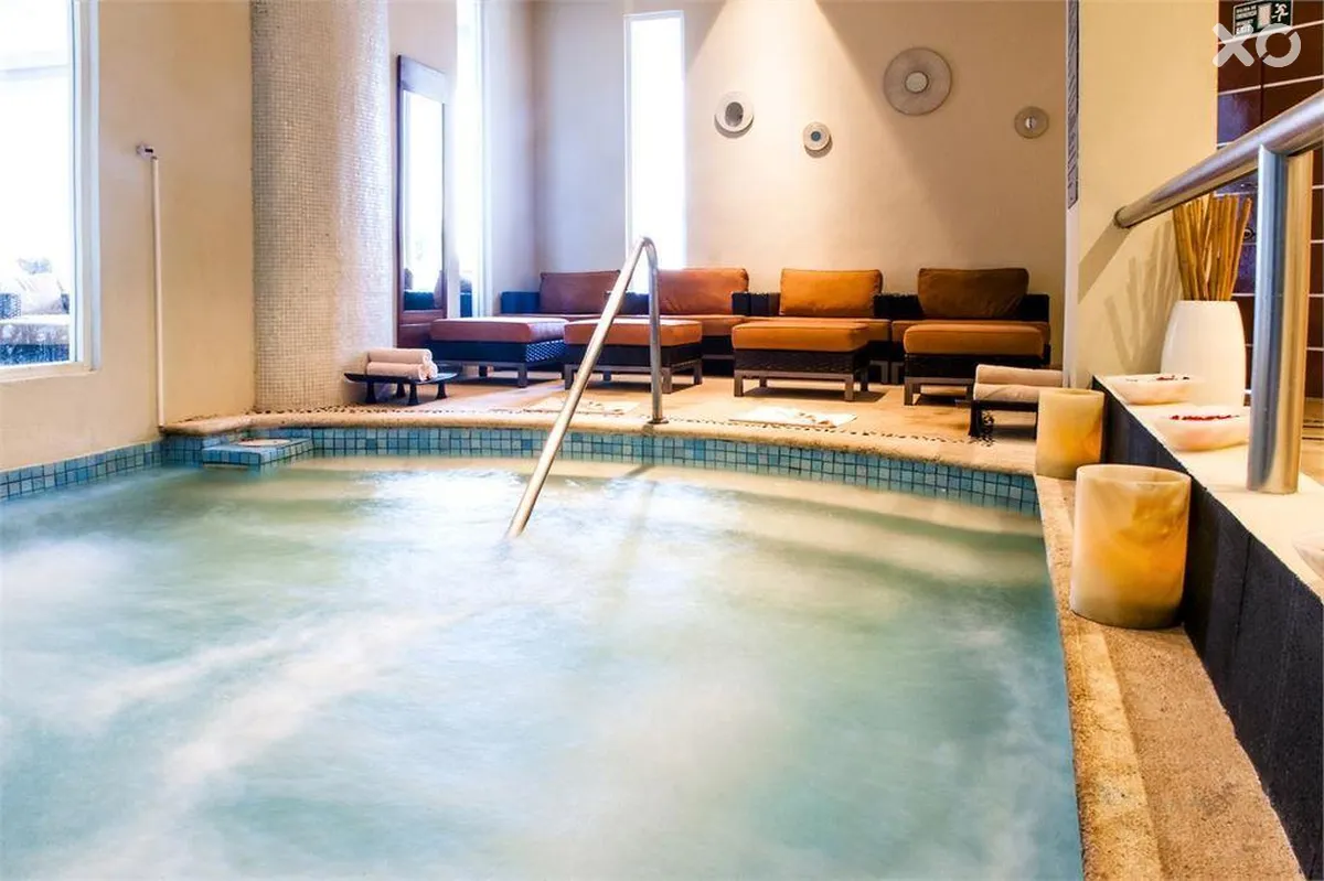 Sun Palace